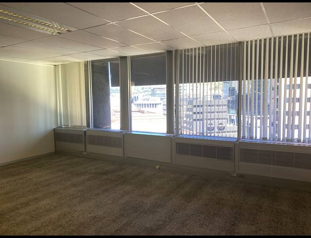 169M² OFFICE TO LET IN CAPE TOWN CITY CENTRE